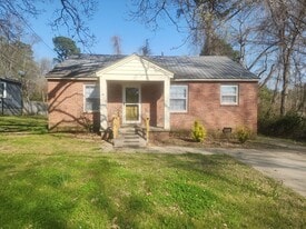 18 Montclair Dr in Jackson, TN - Building Photo