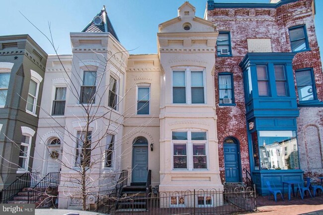 property at 1330 35th St NW