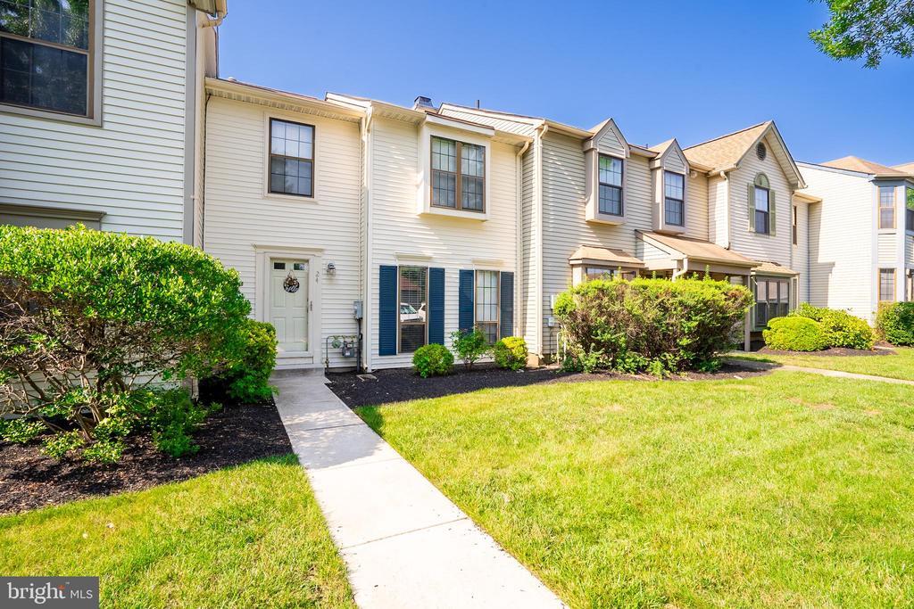 24 Stratton Ct in Trenton, NJ - Building Photo