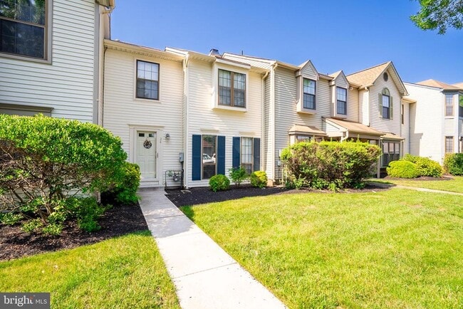 property at 24 Stratton Ct