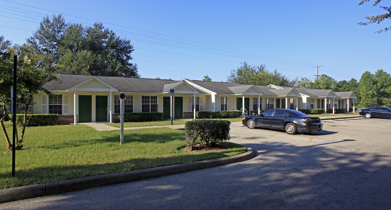 Greenville Pointe Apartments in Greenville, FL - Building Photo