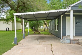 810 15th Ave N in Texas City, TX - Building Photo - Building Photo