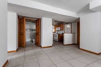 2622 W Gunnison St in Chicago, IL - Building Photo - Building Photo