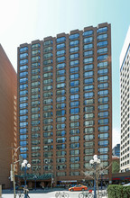 1166 Bay in Toronto, ON - Building Photo - Building Photo