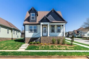 414 Traditions Blvd in Bowling Green, KY - Building Photo