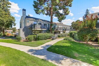 Boulevard in Fremont, CA - Building Photo - Building Photo