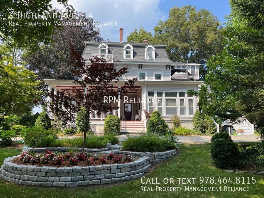 9 Highland Ave in Haverhill, MA - Building Photo