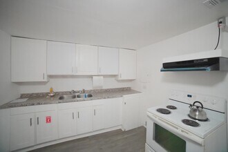 1228 Alabama St in Tallahassee, FL - Building Photo - Building Photo