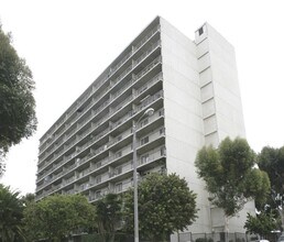 340 S Mesa St in Los Angeles, CA - Building Photo - Building Photo