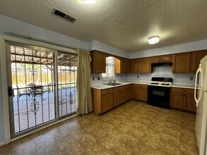 315 San Andres Ave NW in Albuquerque, NM - Building Photo - Building Photo