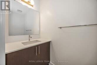 4007 Jockvale Rd in Ottawa, ON - Building Photo - Building Photo