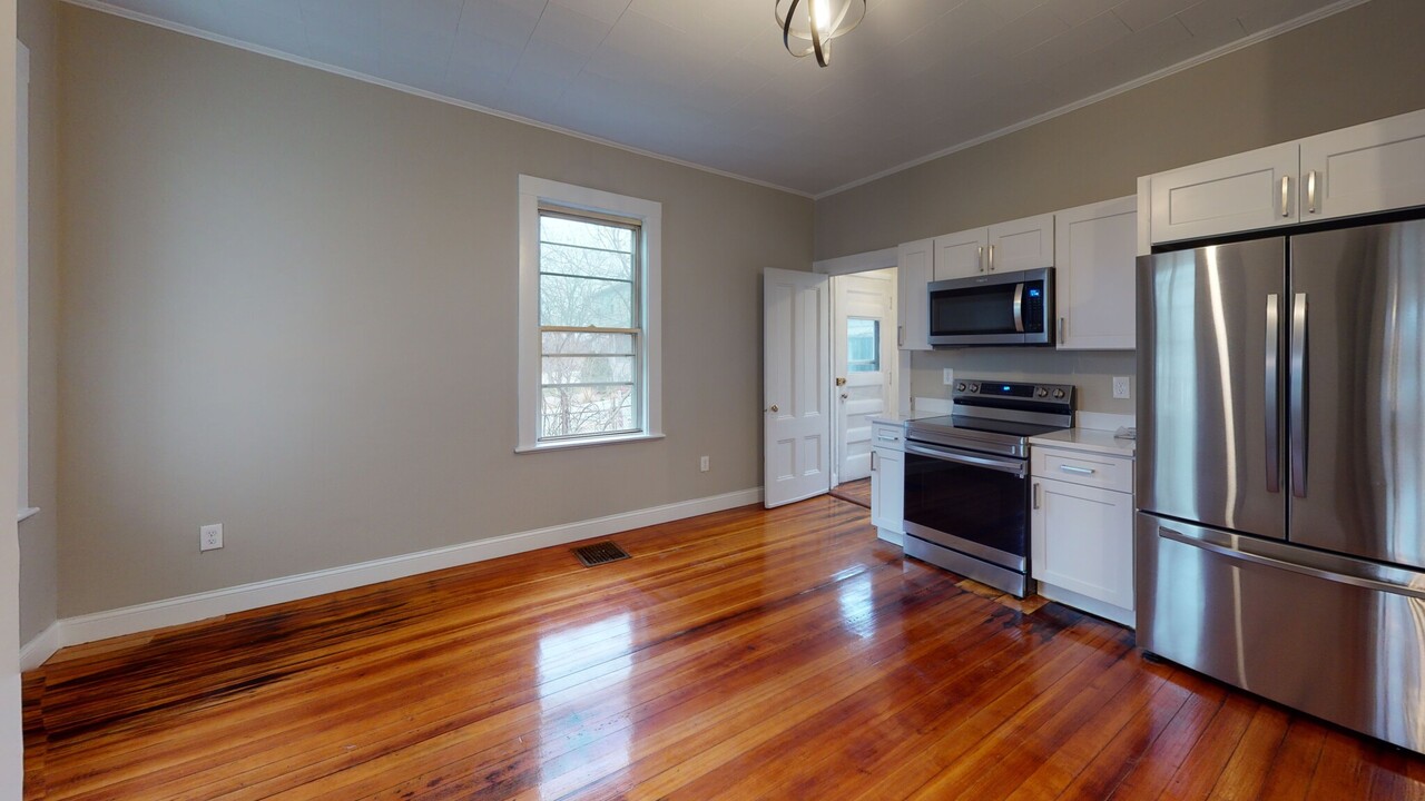 18 Malbert Rd, Unit 1 in Boston, MA - Building Photo
