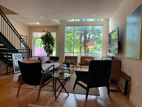 4239 Rawlins St in Dallas, TX - Building Photo - Building Photo