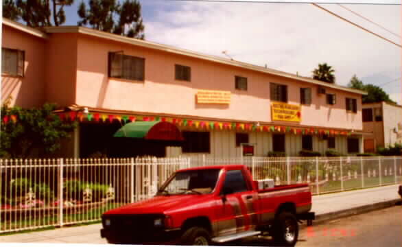 14959 Vanowen St in Van Nuys, CA - Building Photo - Building Photo