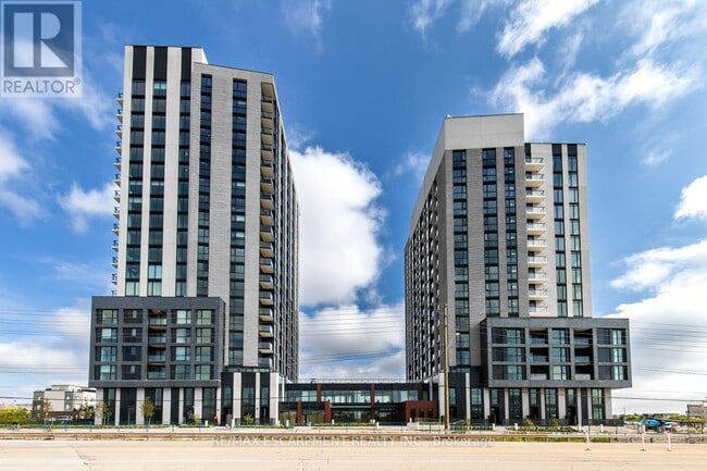 property at 3071 Trafalgar Rd