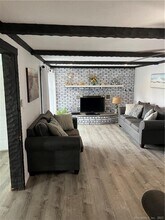 16 Clearwater Rd in Old Saybrook, CT - Building Photo - Building Photo