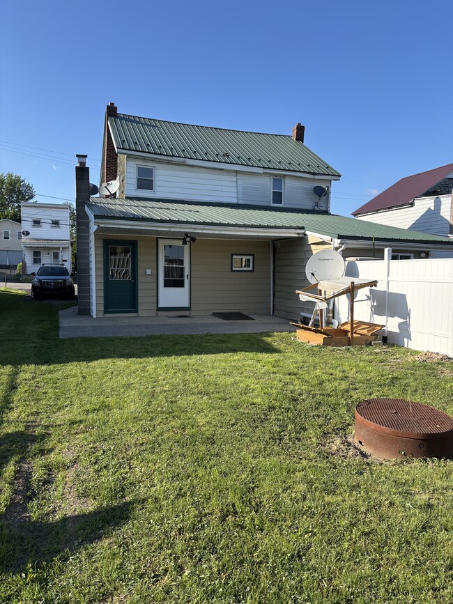 418 Furnace St, Unit 418 Furnace Street in Shenandoah, PA - Building Photo - Building Photo