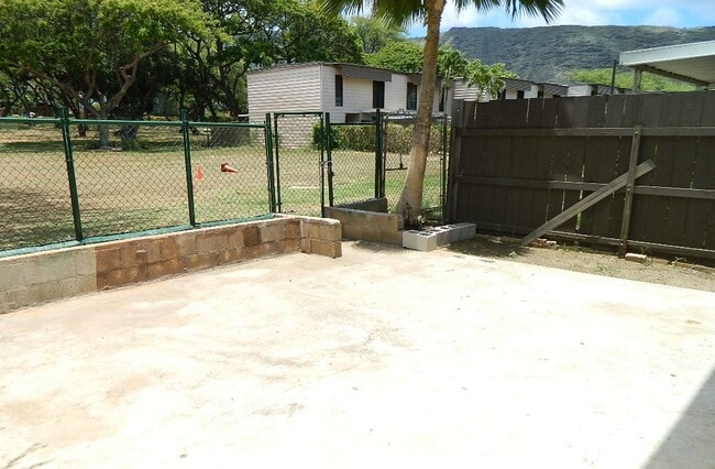 87-165-165 Helelua St in Waianae, HI - Building Photo - Building Photo