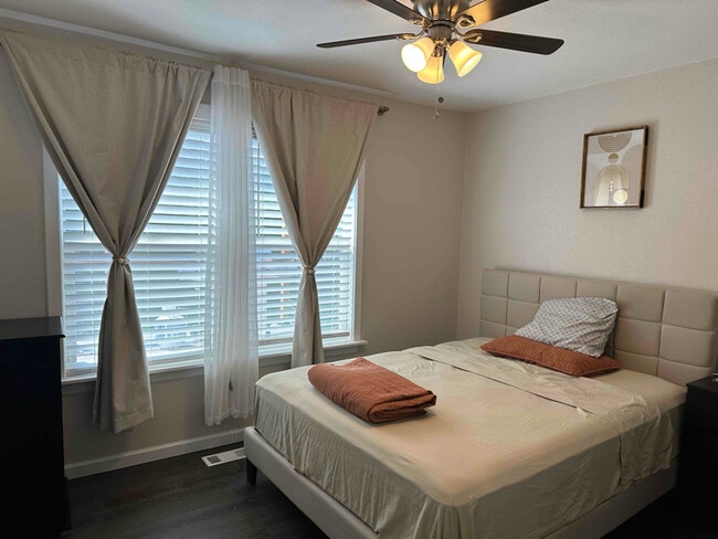 property at 7006 67th St NE