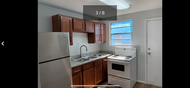 property at 1554 W 22nd St