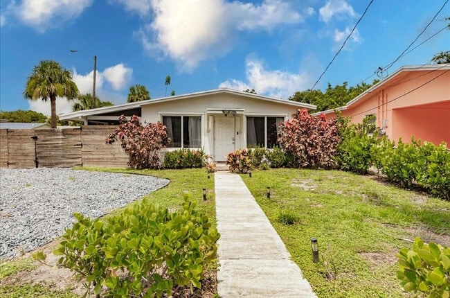 property at 422 Phippen Waiters Rd