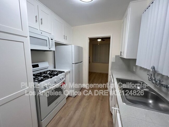 property at 4427 Murietta Ave