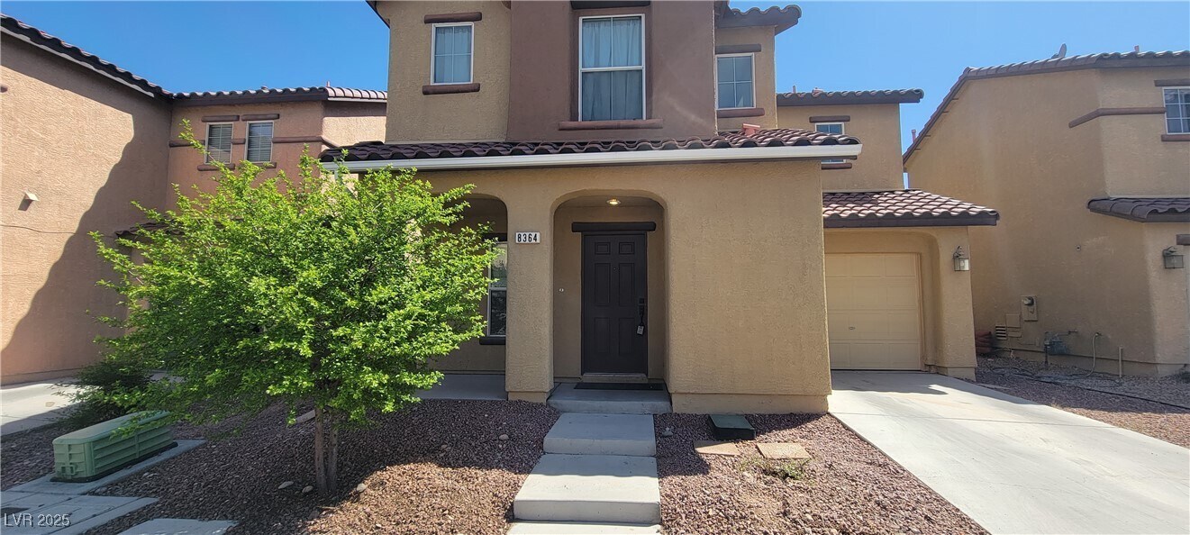 8364 Oppenheimer St in Las Vegas, NV - Building Photo