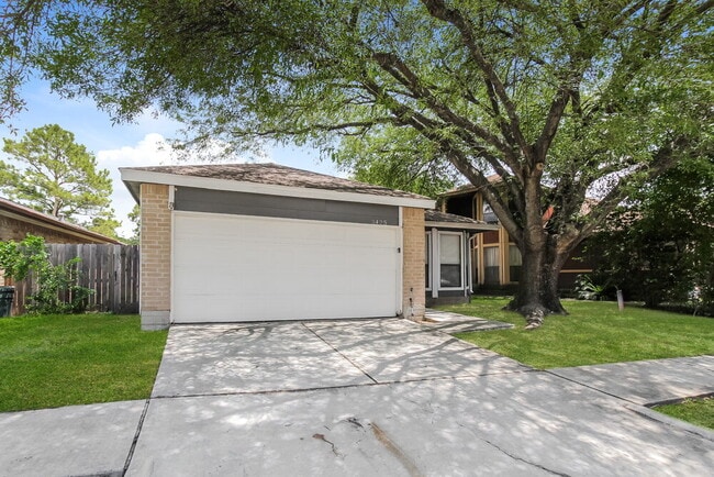 3425 Benfield Dr