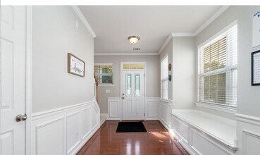 3367 Streamside Dr in Davidson, NC - Building Photo - Building Photo