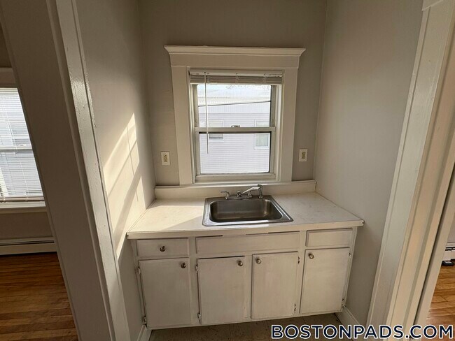 1 Kingsley Terrace in Lynn, MA - Foto de edificio - Building Photo