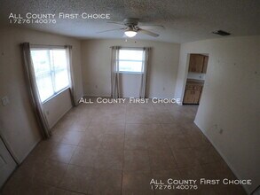 1042 Oak St-Unit -A in Dunedin, FL - Building Photo - Building Photo