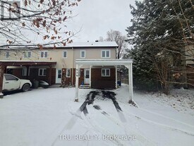 538 Seyton Dr in Ottawa, ON - Building Photo