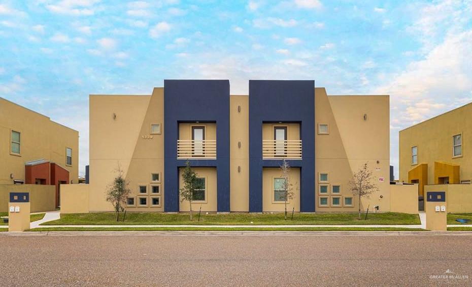 1320 E Camellia Ave in McAllen, TX - Foto de edificio