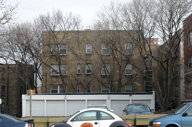 2870 Holmes Ave in Minneapolis, MN - Foto de edificio - Building Photo