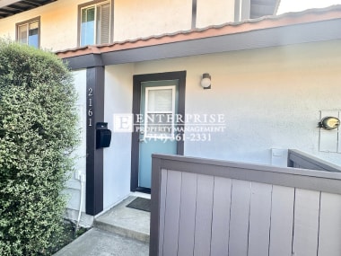 2161 Poppy Dr in Tustin, CA - Building Photo - Building Photo