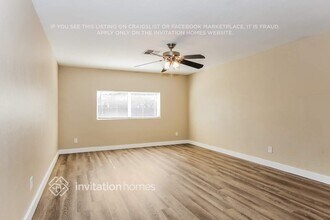 7129 W Merrell St in Phoenix, AZ - Foto de edificio - Building Photo