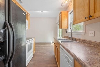 1297 Hillcrest Pl in Branson, MO - Building Photo - Building Photo