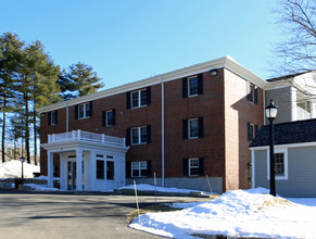 Meadow Park Apartments in Augusta, ME - Building Photo - Building Photo