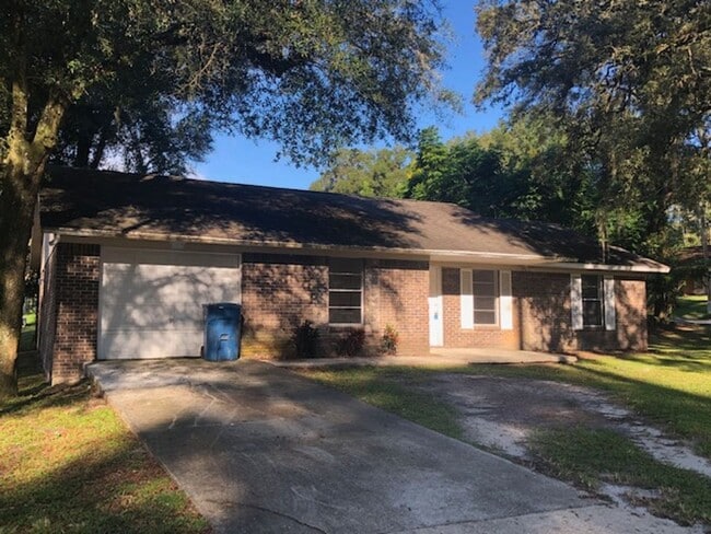 property at 1445 Hamilton Ave