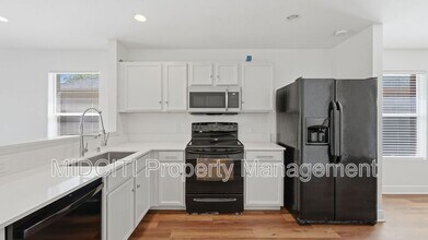 11309 Autumn Ash Dr in Manchaca, TX - Building Photo - Building Photo