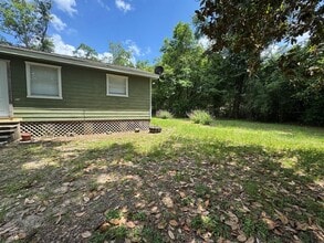 979 Hillbilly Heaven Rd in Livingston, TX - Building Photo - Building Photo