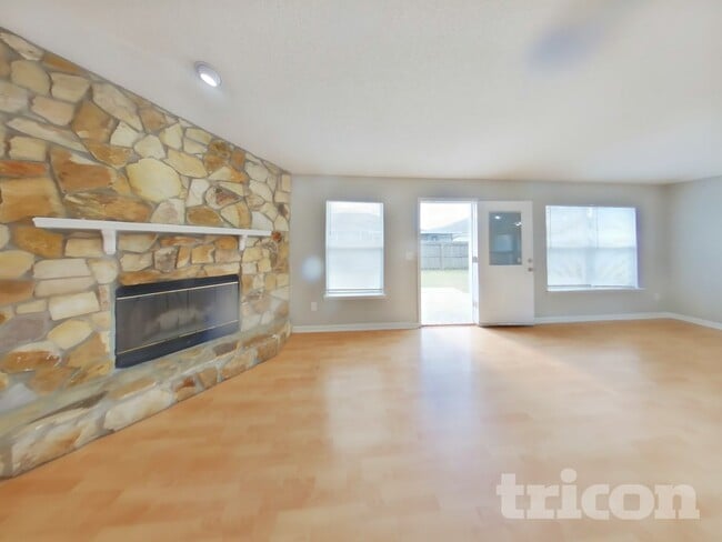 325 Island View Cir in Orange Park, FL - Building Photo - Building Photo