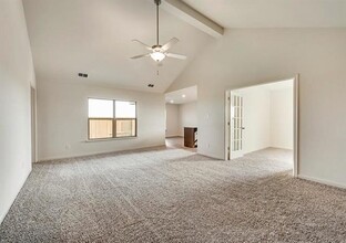 13717 Logan Pass Dr in Ponder, TX - Building Photo - Building Photo