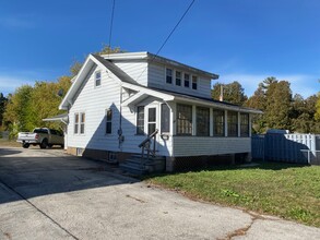 1257 Shawano Ave in Green Bay, WI - Building Photo - Building Photo