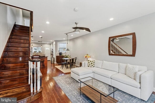 property at 2423 S 10th St