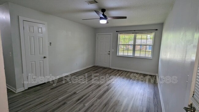 243 Glenn Bryant Rd in Hinesville, GA - Building Photo - Building Photo