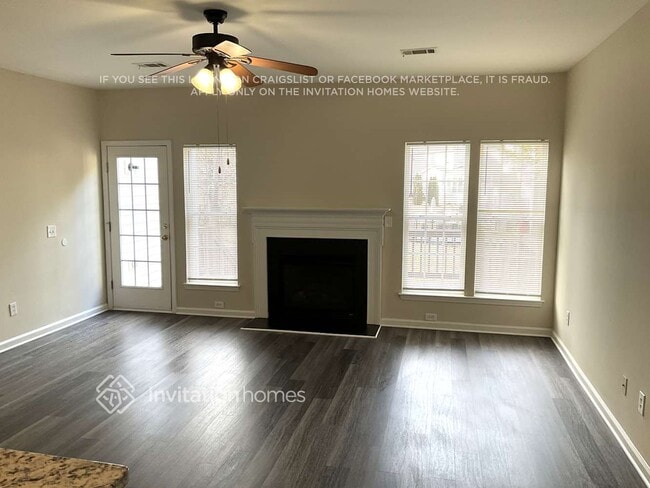 8515 Castledown Dr in Huntersville, NC - Foto de edificio - Building Photo