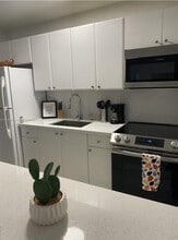 3015 NW 132nd Terrace in Opa Locka, FL - Building Photo - Building Photo