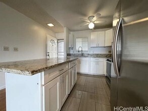 92-1055-1055 Okaa St in Kapolei, HI - Building Photo - Building Photo