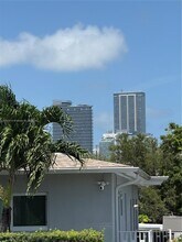 1218 SW 11th Ave in Miami, FL - Building Photo - Building Photo